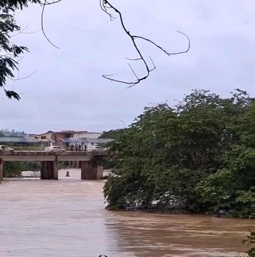 Previsão de 97% de Chuva em Nanuque Aumenta Alerta para Alagamentos e Impacto no Rio Mucuri