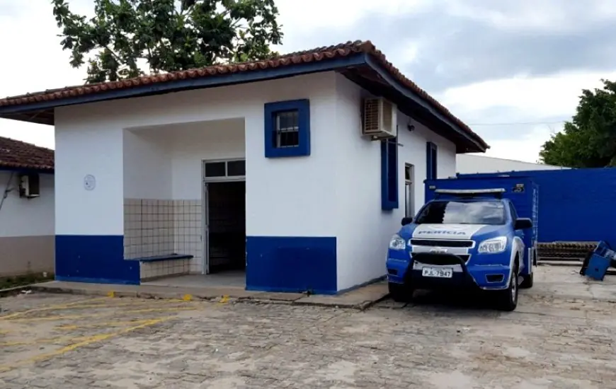 Homem é encontrado morto com sinais de pauladas em via pública de Alcobaça, no extremo sul da Bahia